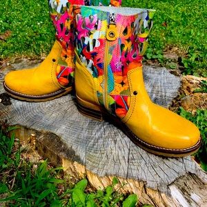 Boots DromeDaris brand